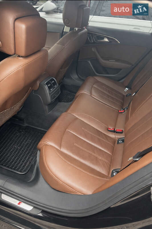 Audi-0