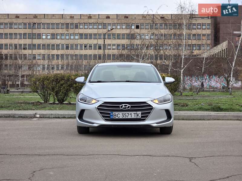 Hyundai-64
