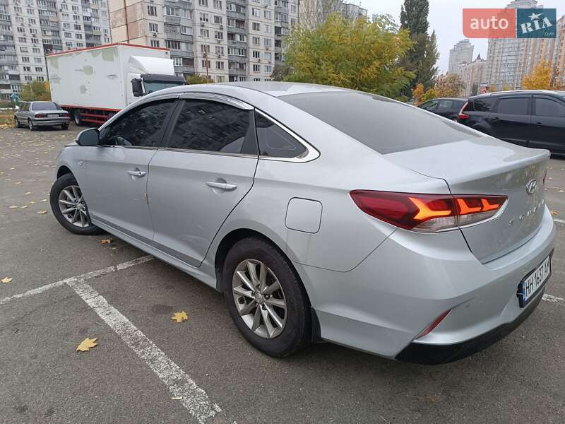 Hyundai-7