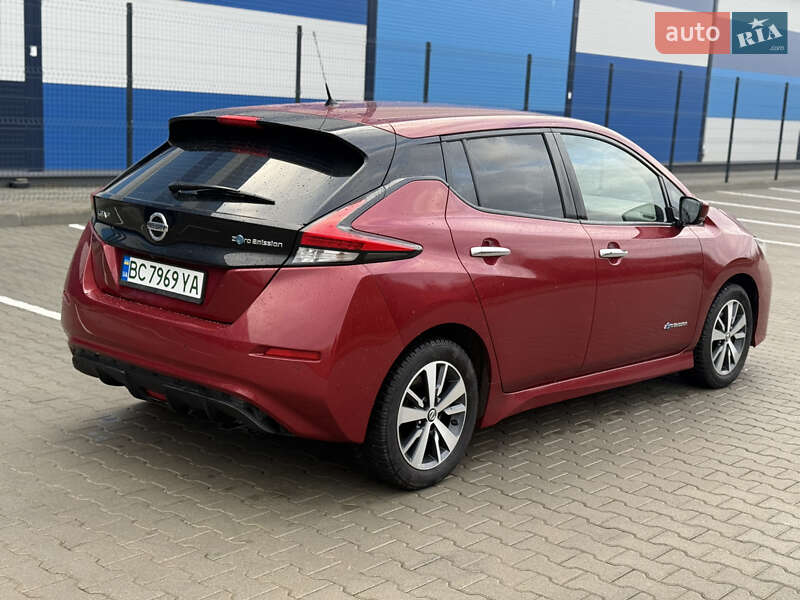 Nissan-10
