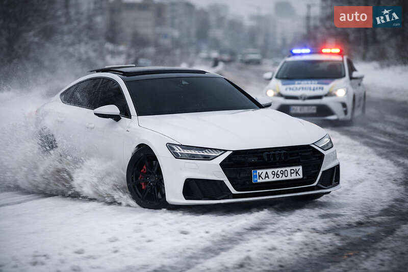 Audi-0