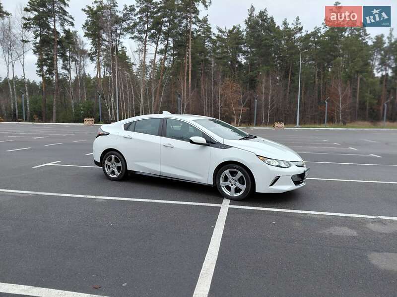 Chevrolet-2