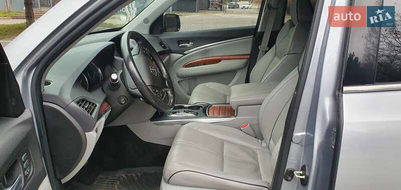 Acura-12
