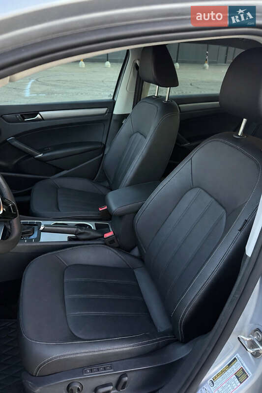 Volkswagen-0