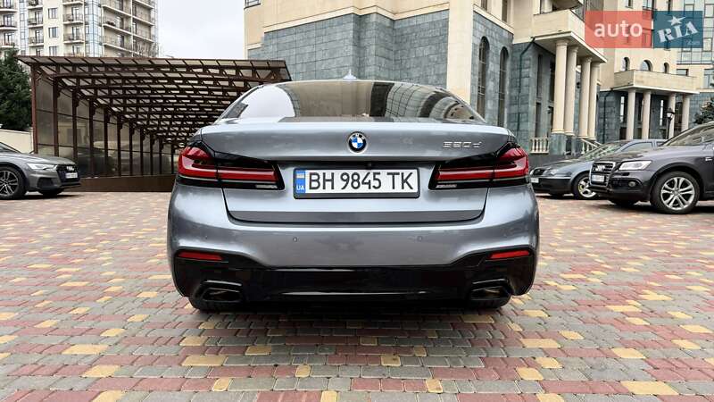 BMW-8