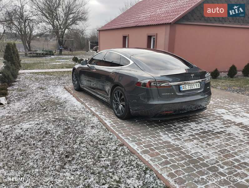 Tesla-9