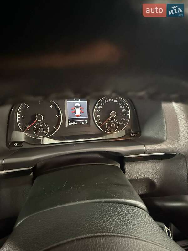 Volkswagen Touran 2011