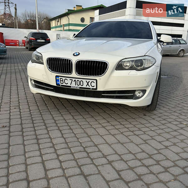 BMW 5 Series 2011