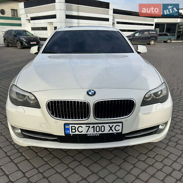 BMW 5 Series 2011