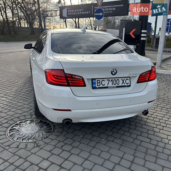 BMW 5 Series 2011