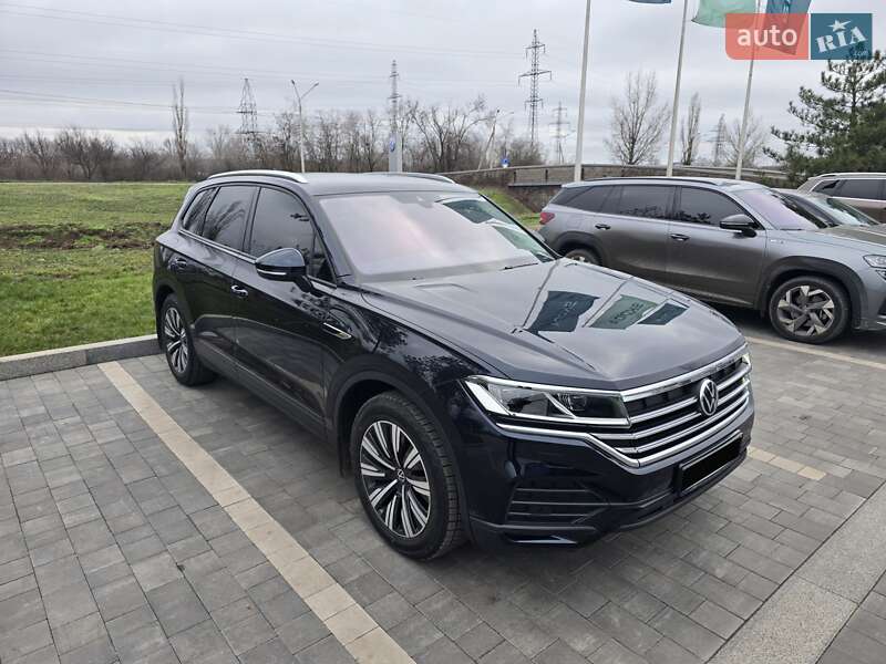 Volkswagen Touareg 2021