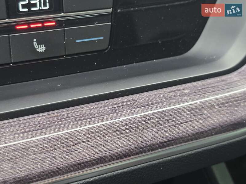 Volkswagen Touareg 2021