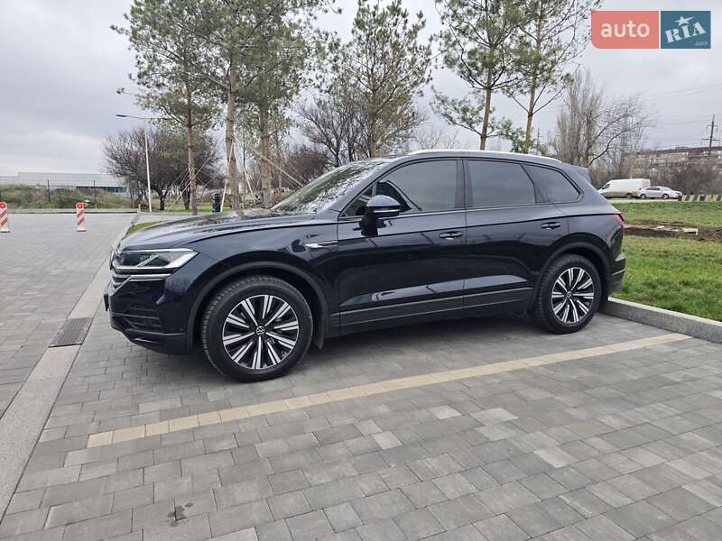 Volkswagen Touareg 2021