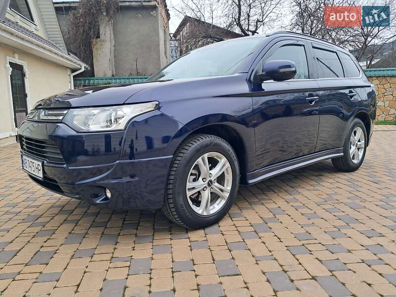 Mitsubishi Outlander 2013