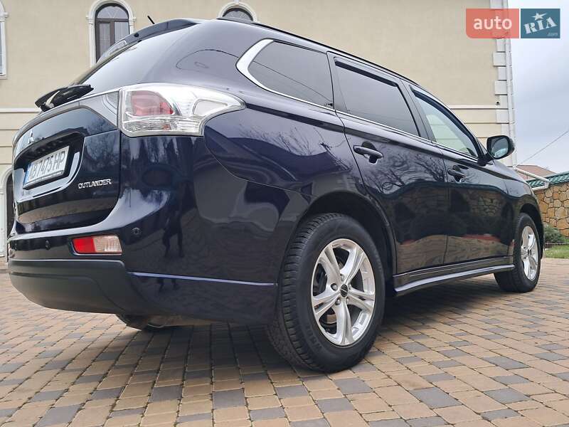 Mitsubishi Outlander 2013