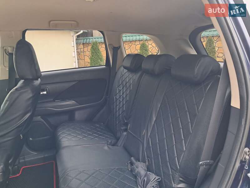 Mitsubishi Outlander 2013