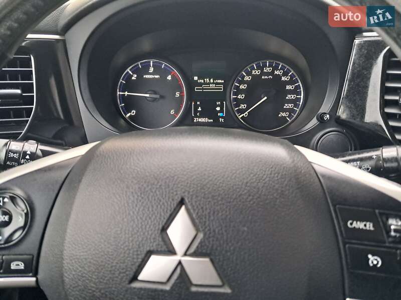 Mitsubishi Outlander 2013