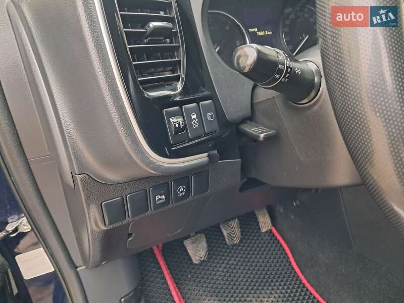 Mitsubishi Outlander 2013