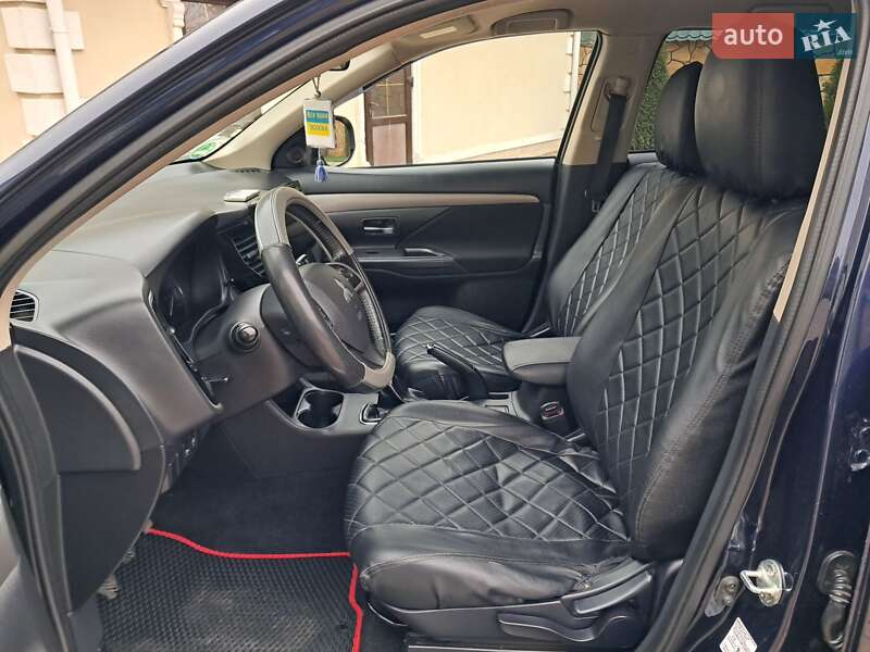 Mitsubishi Outlander 2013