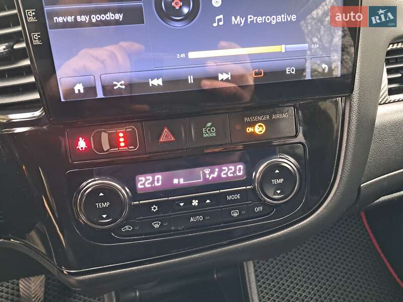 Mitsubishi Outlander 2013