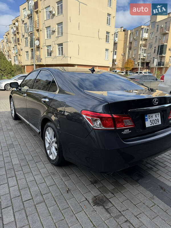 Lexus ES 2011