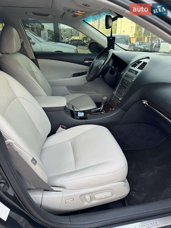 Lexus ES 2011