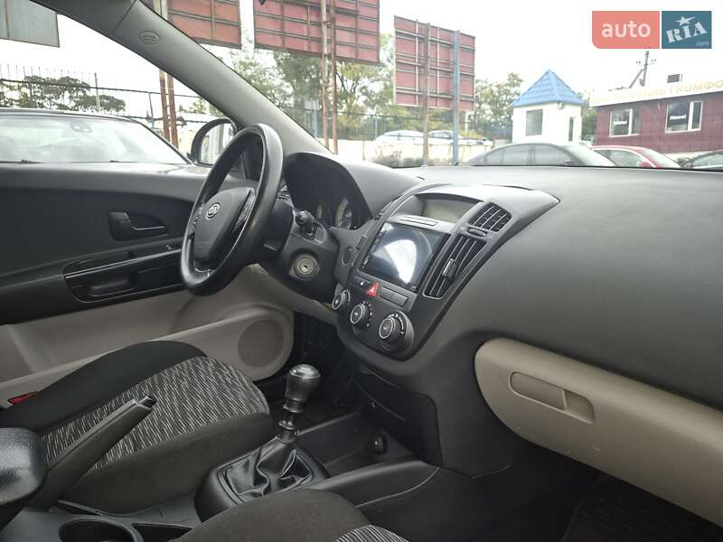 Kia Ceed 2008