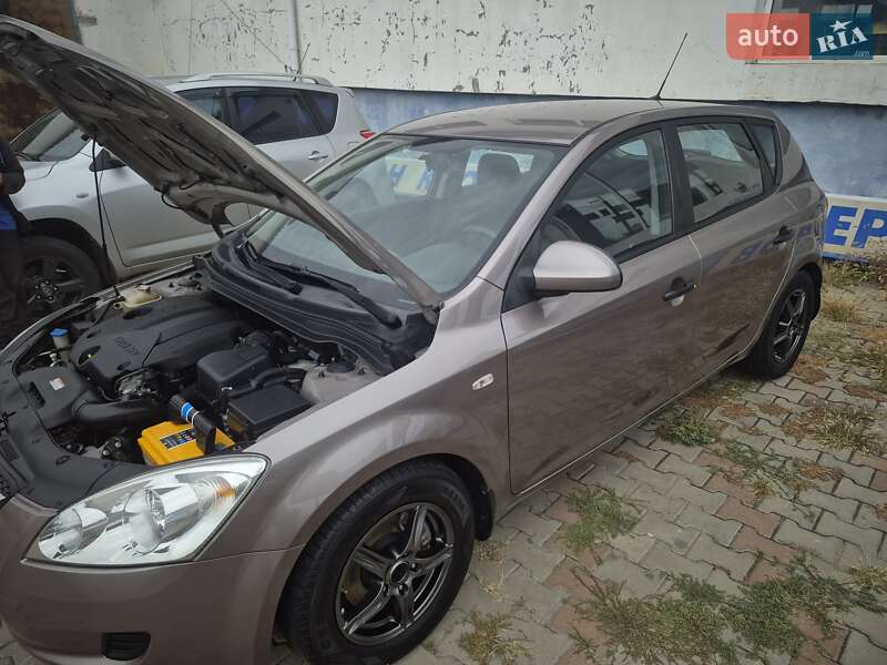 Kia Ceed 2008