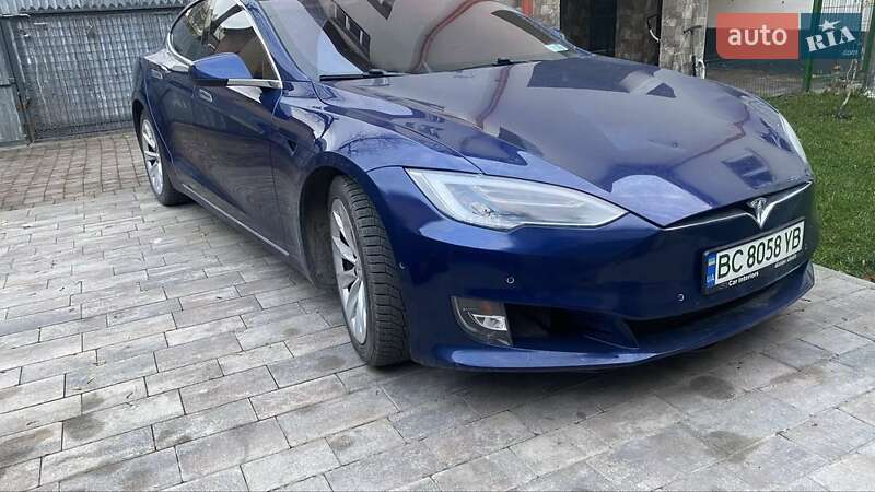 Tesla-0