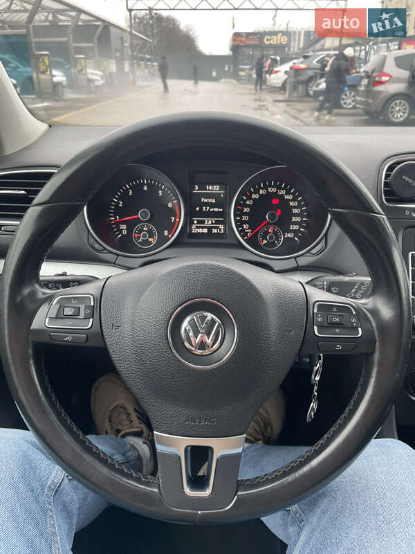 Volkswagen Golf 2011