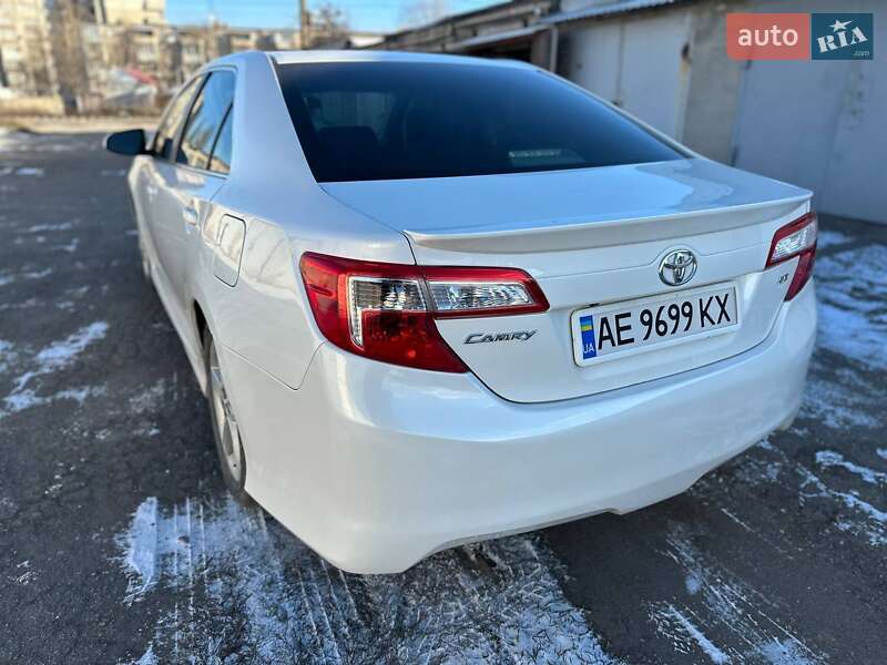 Toyota Camry 2014