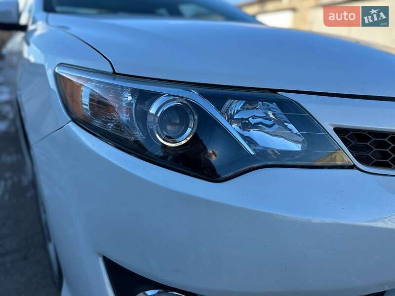 Toyota Camry 2014