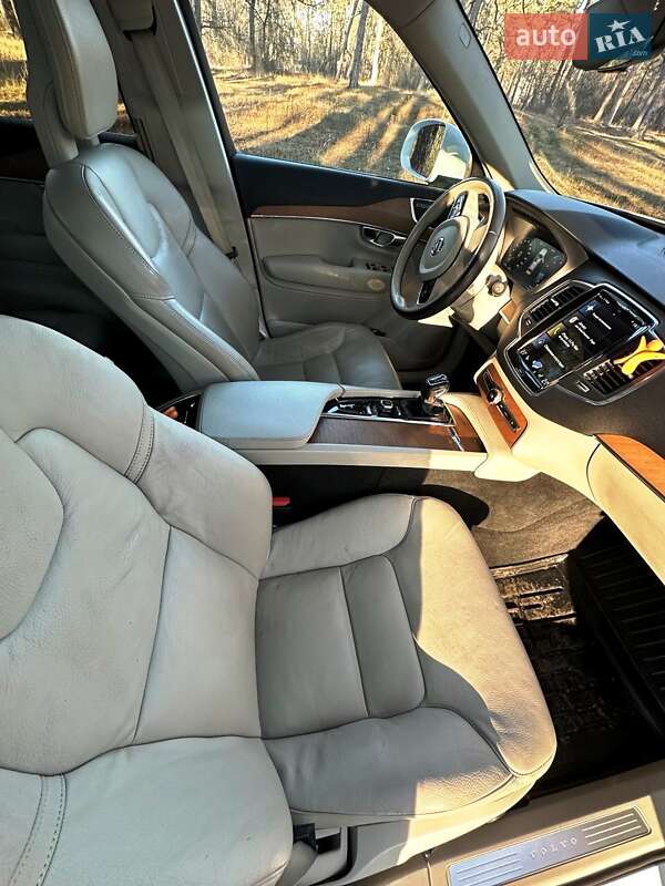 Volvo-24