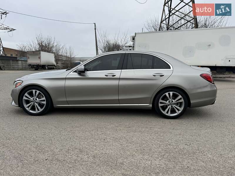 Mercedes-Benz C-Class 2019
