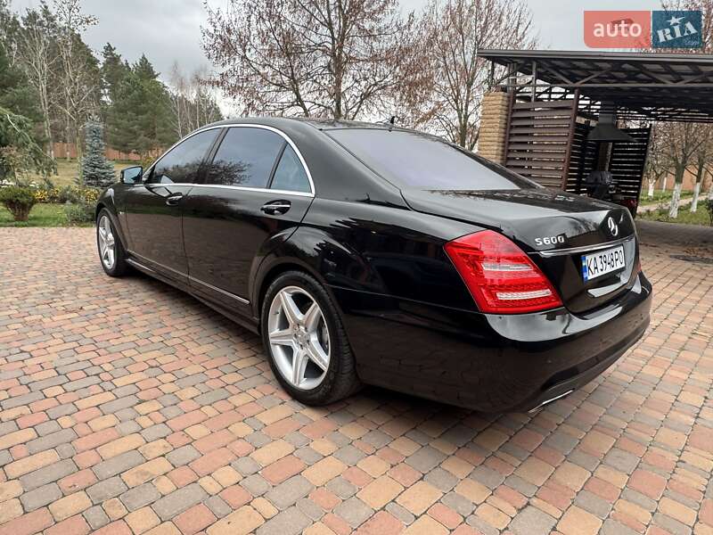 Mercedes-Benz S-Class 2009