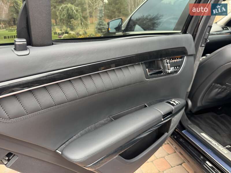 Mercedes-Benz S-Class 2009