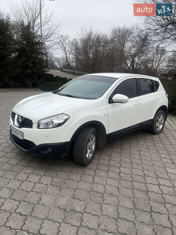 Nissan-3
