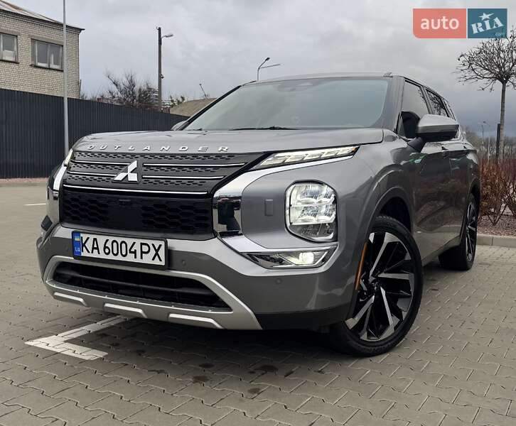 Mitsubishi Outlander 2021