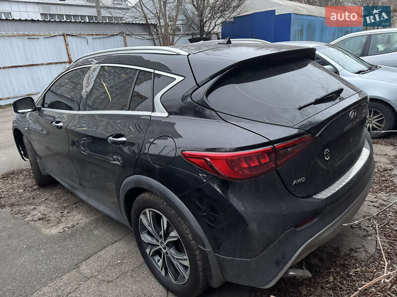 Infiniti-3