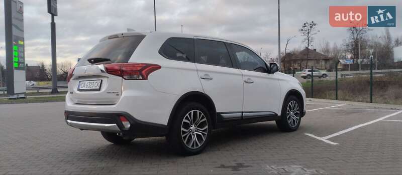 Mitsubishi Outlander 2017