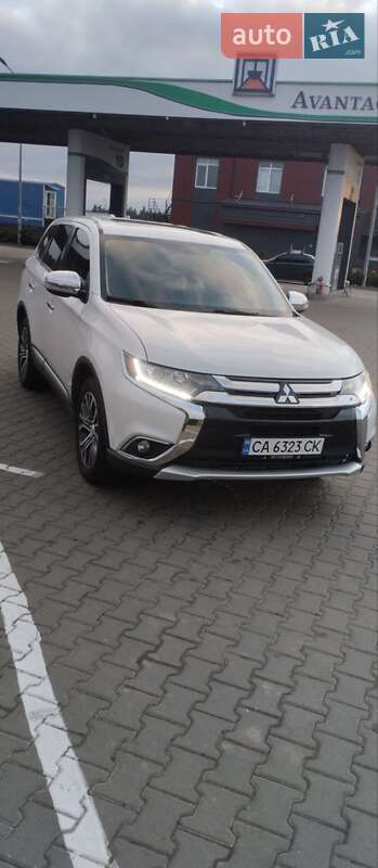 Mitsubishi Outlander 2017