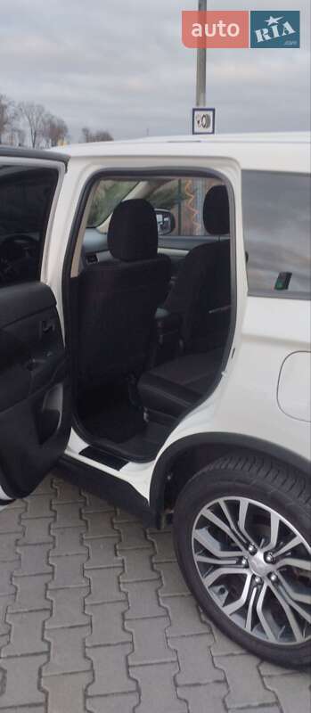 Mitsubishi Outlander 2017