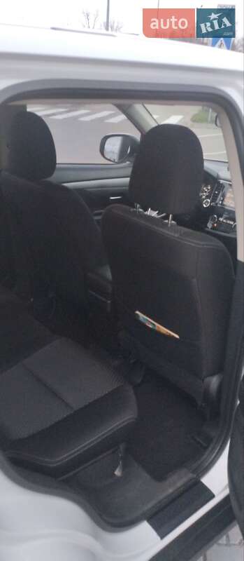 Mitsubishi Outlander 2017