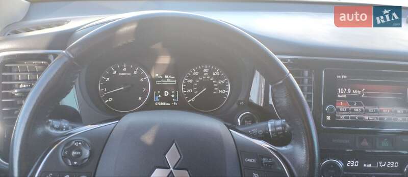 Mitsubishi Outlander 2017