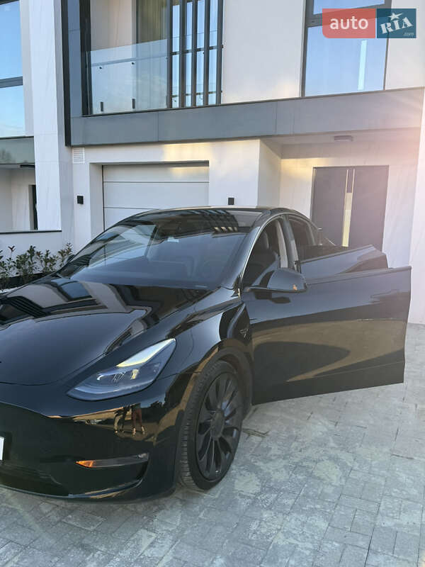 Tesla-4