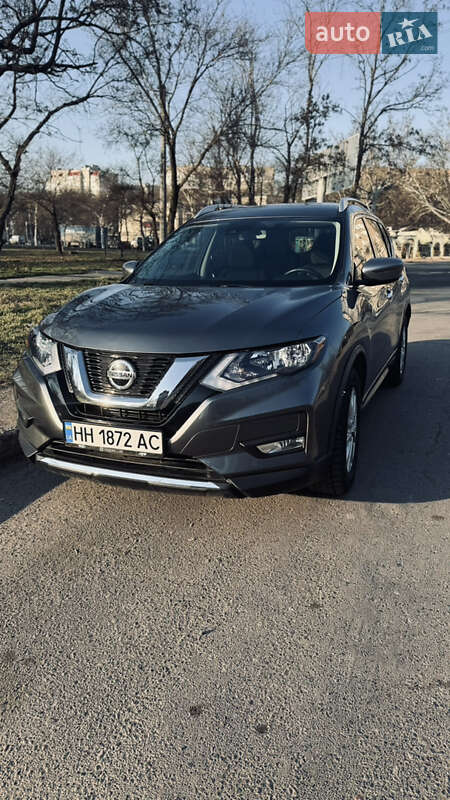 Nissan-1