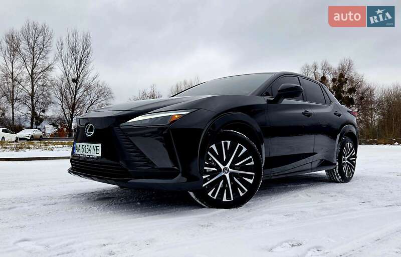 Lexus-29