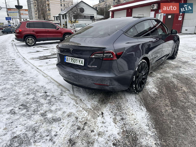 Tesla Model 3 2021