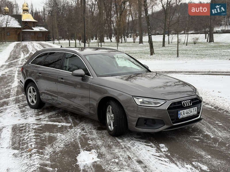Audi A4 2021