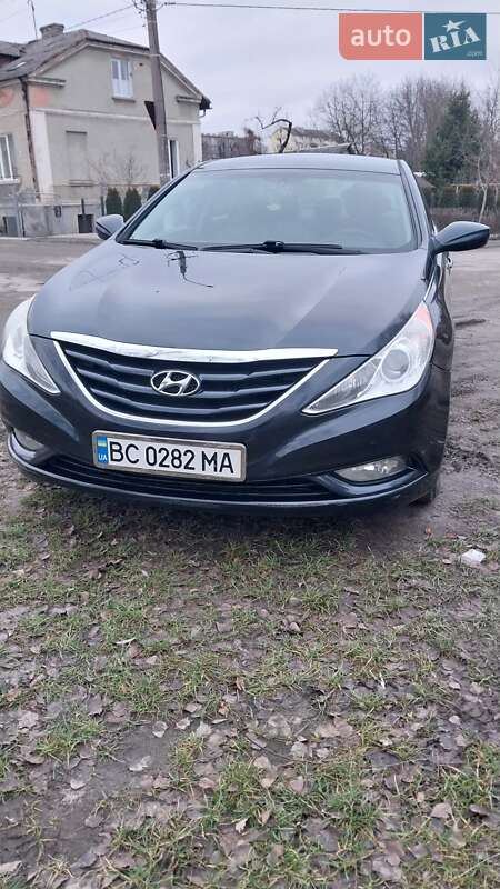 Hyundai Sonata 2012